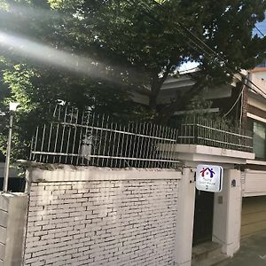 Twins Guesthouse 2 Seoul Exterior photo