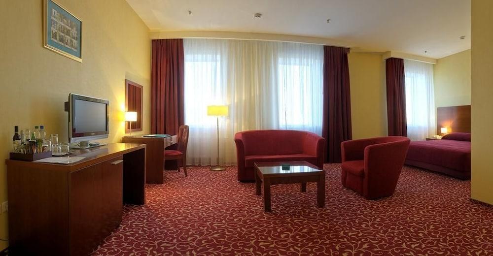 Grand Hotel Kazan Room photo