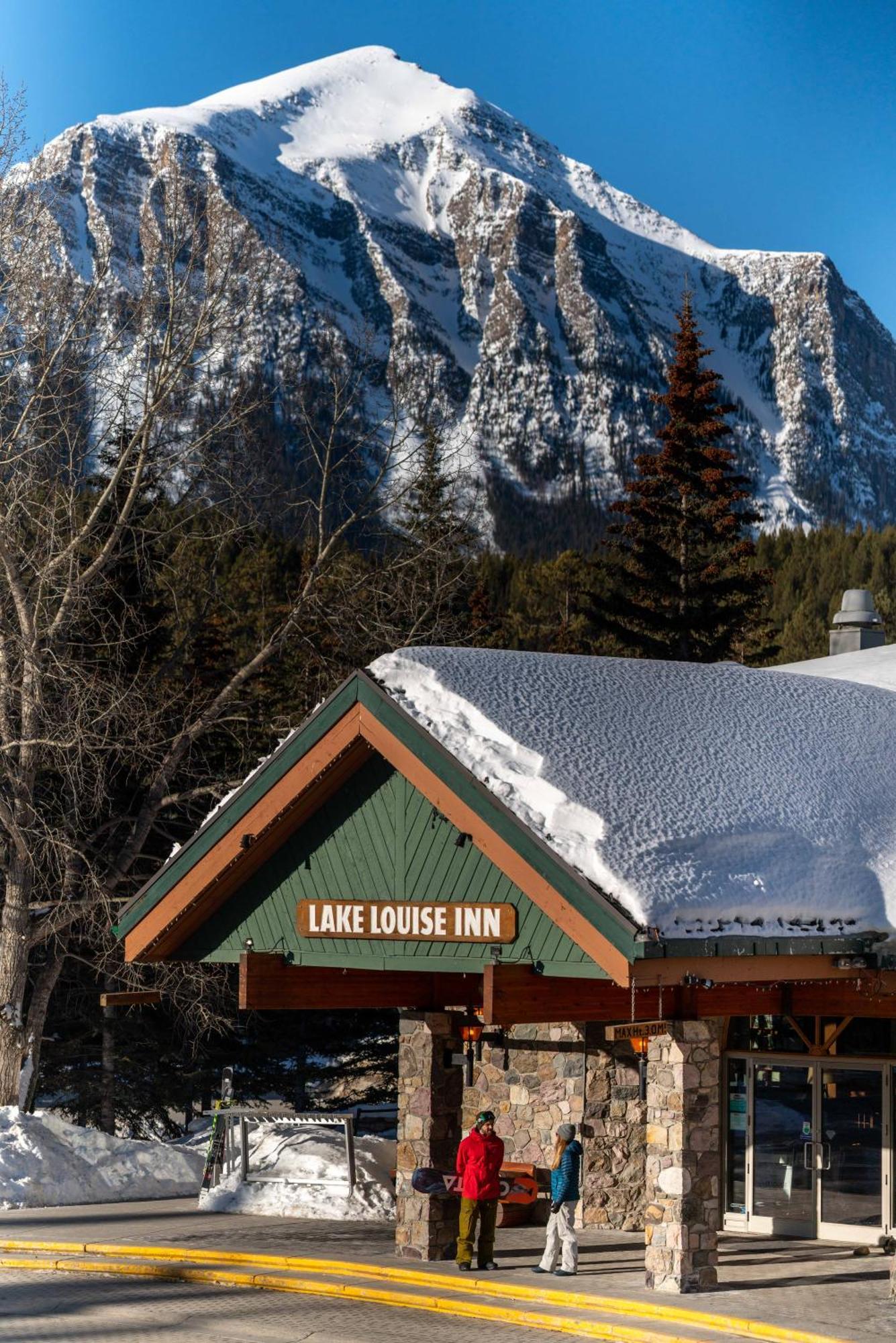 Lake Louise Inn Exterior photo