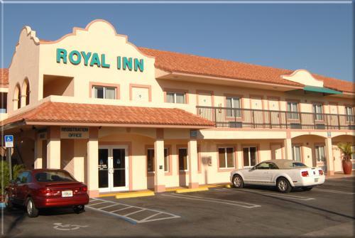 Royal Inn Hotel Royal Palm Beach Exterior photo