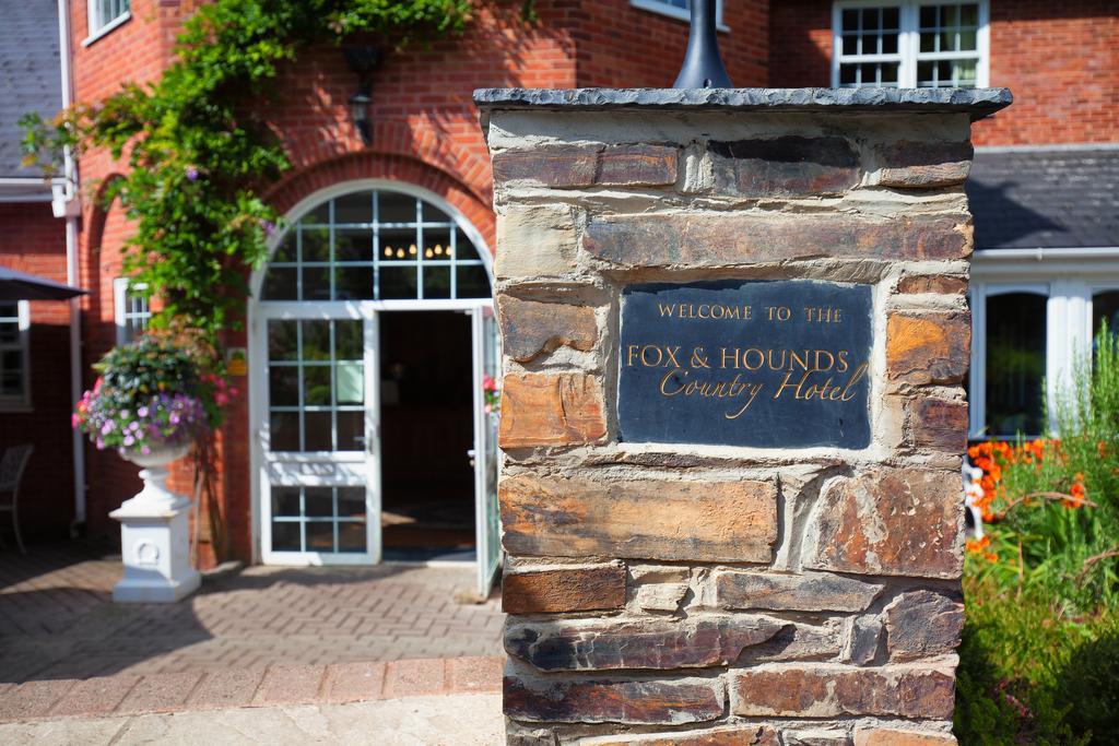 Fox & Hounds Country Hotel Chulmleigh Exterior photo
