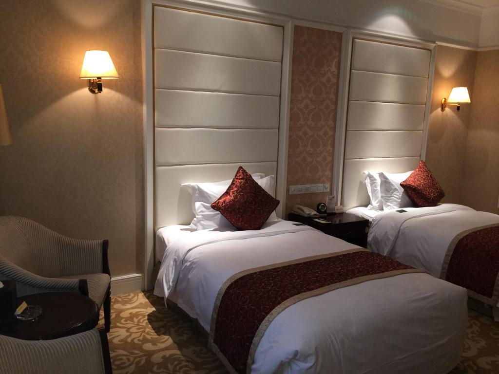 Xianyang Ocean Spring Grand Metropark Hotel Room photo