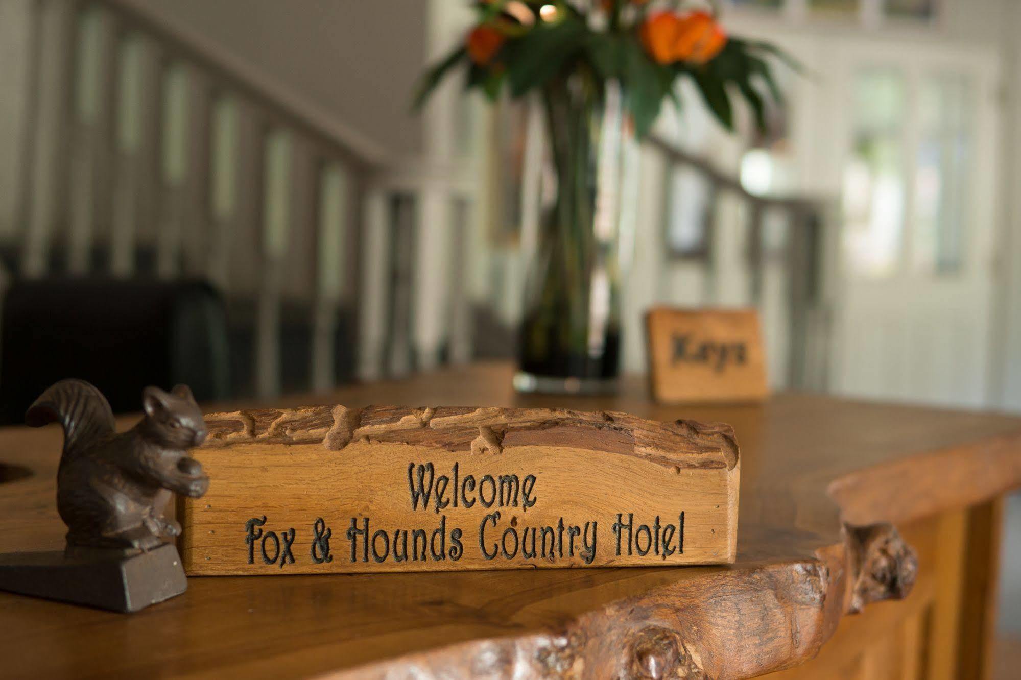 Fox & Hounds Country Hotel Chulmleigh Exterior photo
