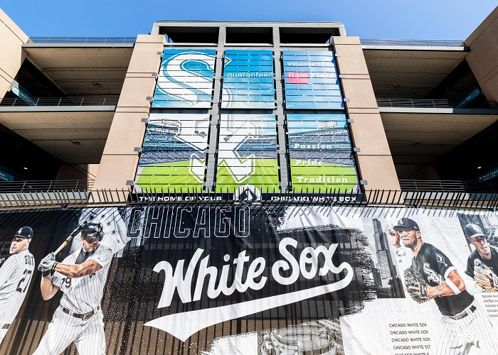 Guaranteed Rate Field photo