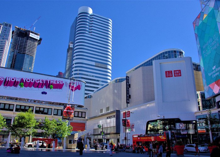 Yonge-Dundas Square photo