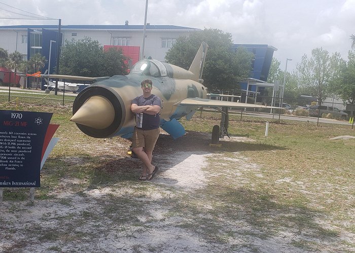 Florida Air Museum An F-14D and Mig-21Bis at the Florida Air Museum. For reference I ... photo