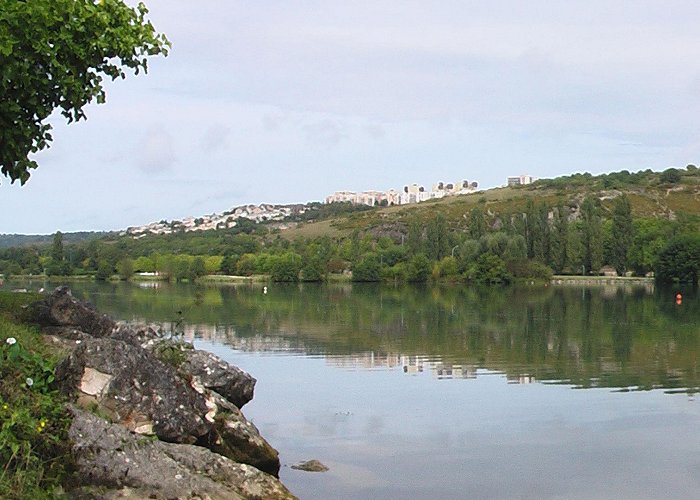 Lake Kir Back coast - Burgundy canal (circuit n°02) • Road Cycling ... photo