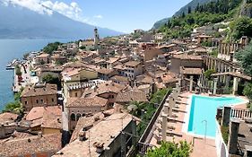 Hotel Castell - Montagnoli Group Limone sul Garda Exterior photo