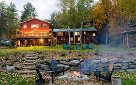 Timberholm Inn Stowe Exterior photo