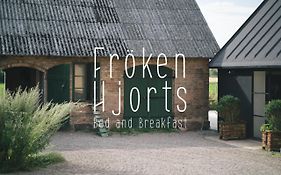 Froeken Hjorts Bed And Breakfast Hoganas Exterior photo