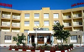 El Mouahidine Hotel Oran Exterior photo