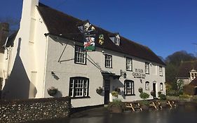 Ye Olde George Inn - Badger Pubs Privett Exterior photo