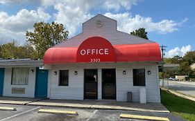 Red Carpet Inn Greensboro Exterior photo