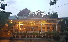 La Nostalgie Boutique Guest House Bandung Exterior photo