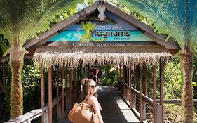 Airlie Beach Magnums - Adults Only Exterior photo