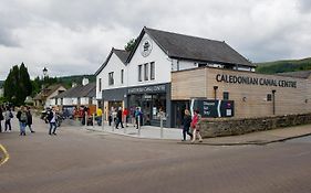 Lock Chambers, Caledonian Canal Centre Hotel Fort Augustus Exterior photo