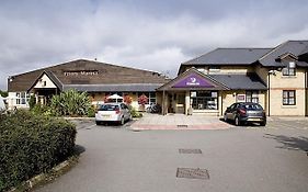 Premier Inn Bedford Priory Marina Exterior photo