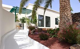 Unique, Stylish & Calm El Estanque By The Sea, Adults Only Villa Costa Teguise Exterior photo