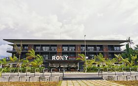 Roxy Sematan & Telok Serabang Exterior photo