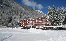 Chalet Hotel La Sapiniere Chamonix Exterior photo