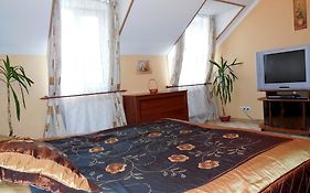 Ekaterininskaya Apartments Odesa Room photo