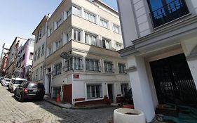 Efe Apart Hotel Istanbul Exterior photo