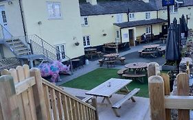 The Glan Yr Afon Inn Holywell  Exterior photo