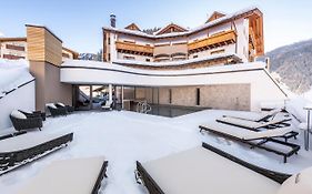 Hotel Miravalle Selva di Val Gardena Exterior photo