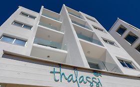 Costantiana Beach Hotel Apartments Larnaca Exterior photo