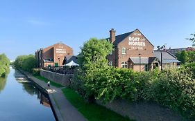 Boat & Horses Inn Oldham Exterior photo