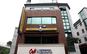 24 Guesthouse Namsan Seoul Exterior photo