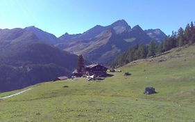 Stadel Soussun Hotel Champoluc Exterior photo