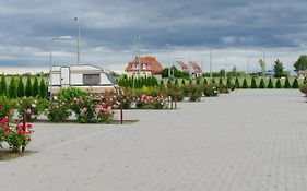 Hotel Rozsa Csarda Bungalow & Caravan Park Hegyeshalom Exterior photo