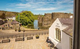 Castle Court Hotel Beaumaris Exterior photo