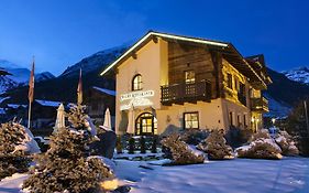 Chalet Mattias Bed & Breakfast Livigno Exterior photo