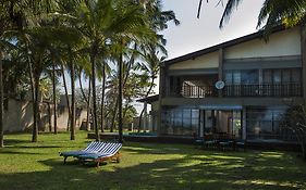 Villa 700 Induruwa Exterior photo