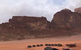 Star Walk Camp & Tours Hotel Wadi Rum Exterior photo