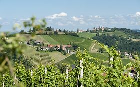 Weingut Schauer Villa Kitzeck im Sausal Exterior photo