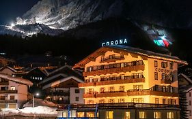 Hotel Corona Cortina d'Ampezzo Exterior photo