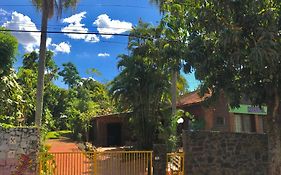 Garden Stone Hostel Puerto Iguazu Exterior photo