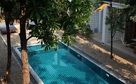 Le Sen Boutique Hotel Luang Prabang Exterior photo