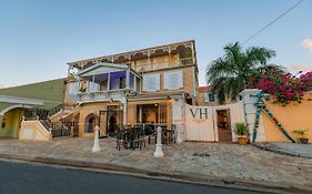 Victoria House Hotel Frederiksted Exterior photo