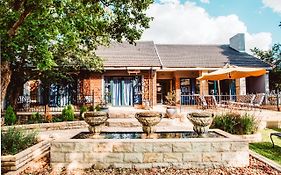 Le Grant Guesthhouse Aparthotel Kroonstad Exterior photo