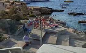 Beachfront No56 Award Winner Unbeatable Location For Closeness To The Sea Ideal For Guests Looking For Winter Spring And Autumn Breaks In Sunny Malta Also Ideal For Coastal Hikers Mellieha Exterior photo