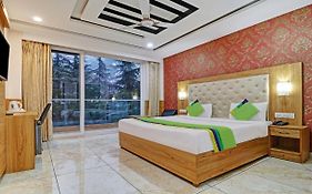 Treebo Akashdeep Hotel Dharamshala Exterior photo