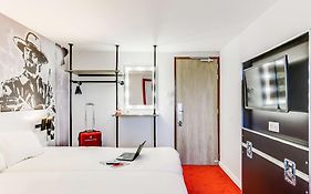 Ibis Styles Paris Saint Denis La Plaine Hotel Exterior photo