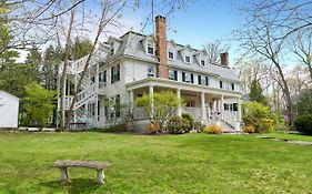 The Dewey Bed & Breakfast Lenox Exterior photo