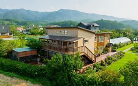 Healing Camp Yesone Villa Gangneung Exterior photo