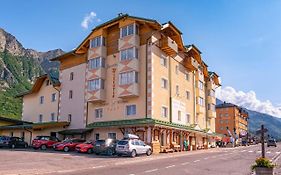 Sport Hotel Vittoria Passo del Tonale Exterior photo