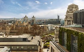 Doubletree By Hilton Hotel London - Tower Of London Exterior photo